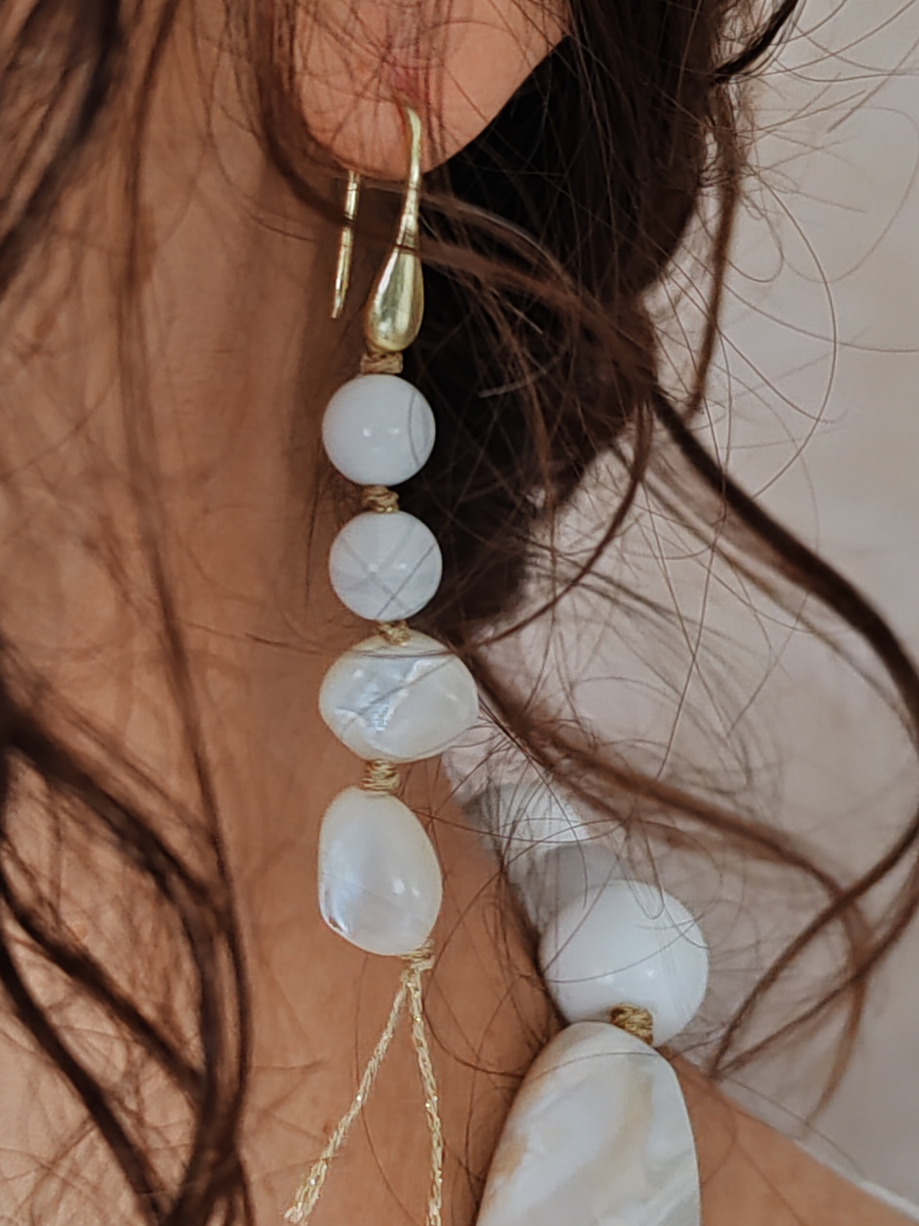 ALMOND LIGHT EARRINGS